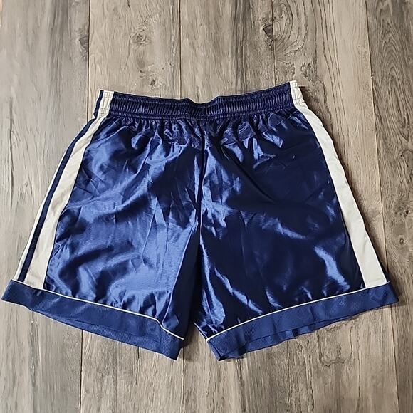 1998-1999 Vintage Real Madrid Adidas Shorts New With Tag Size XL - Picture 5 of 5